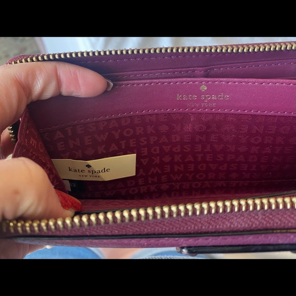 GUC authentic Kate Spade wallet - Picture 7 of 8